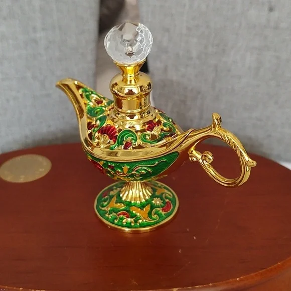 Women's Decorative Perfume Bottle - Picture 3 of 5